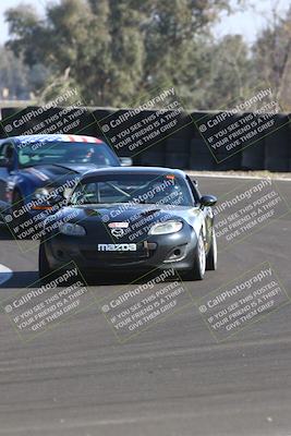 media/Jan-25-2025-CalClub SCCA (Sat) [[03c98a249e]]/Race 1/